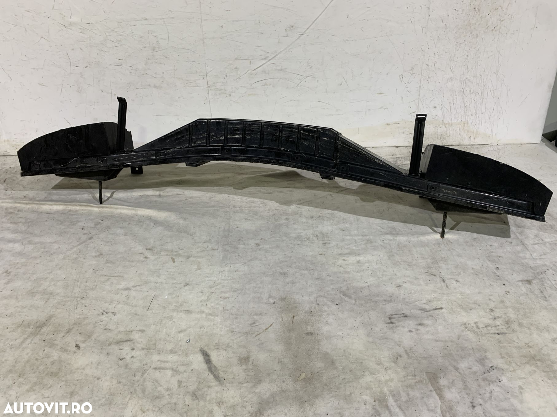 Armatura Bara spate, Hyundai IX20, 2012, 2013, 2014, 2015, 2016, 2017, 2018, cod origine OE 86630-1K000. - 2