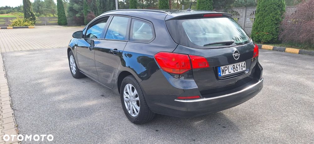 Opel Astra 1.6 D Start/Stop Sports Tourer Dynamic - 4