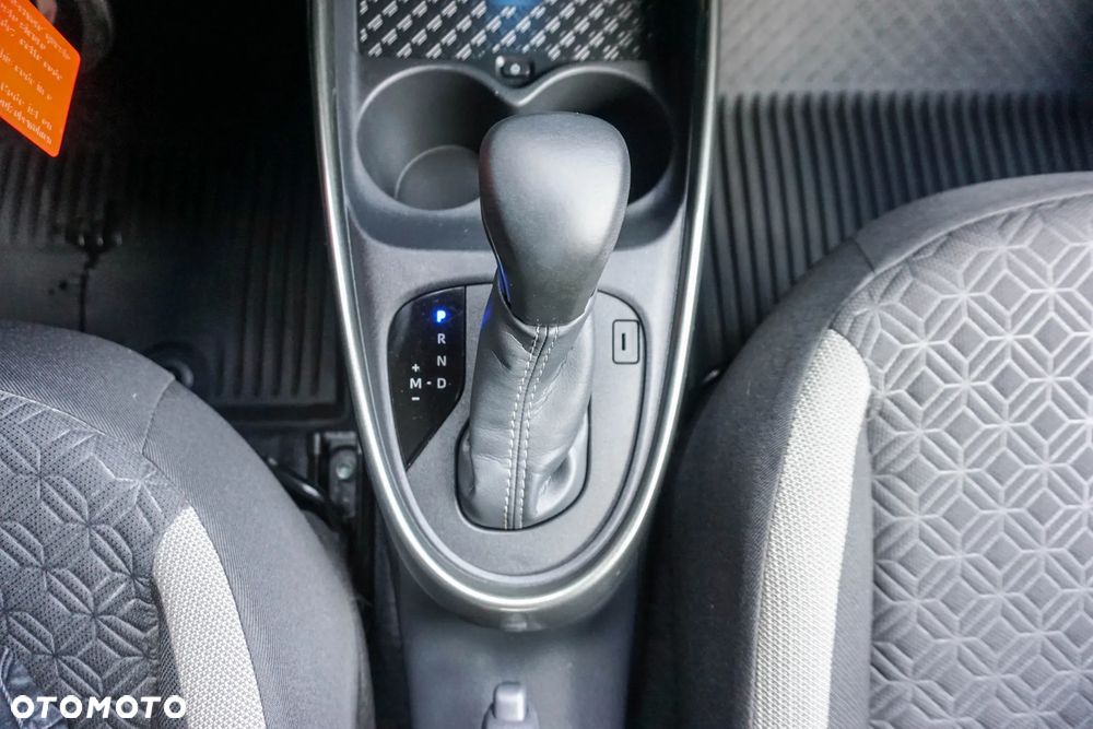 Toyota Aygo X 1.0 VVT-i Executive CVT - 22