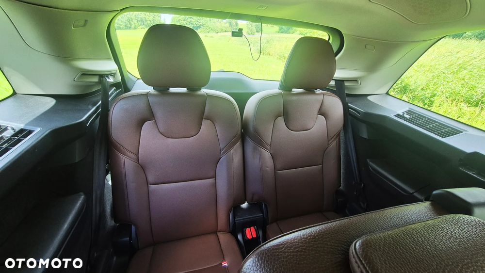 Volvo XC 90 D5 SCR AWD Inscription 7os - 22