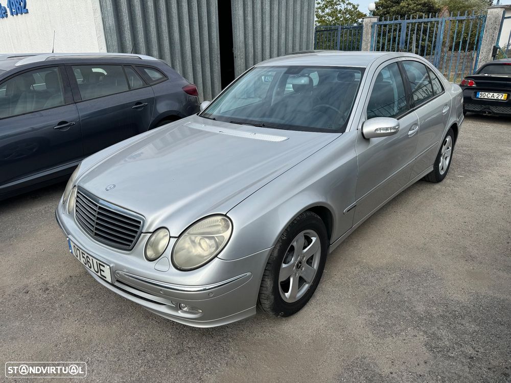 Mercedes-Benz E 220 CDi Avantgarde - 28