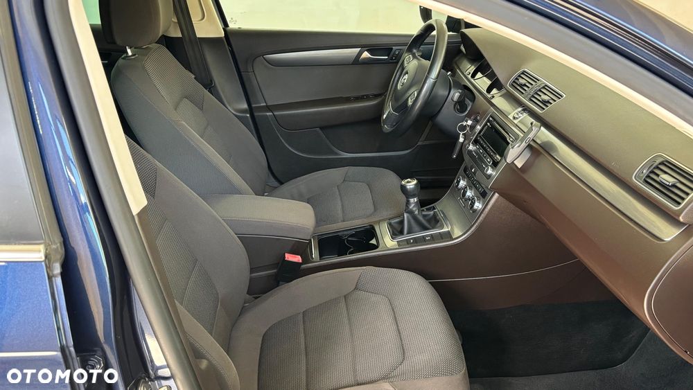 Volkswagen Passat 1.6 TDI BlueMotion Technology Highline - 6