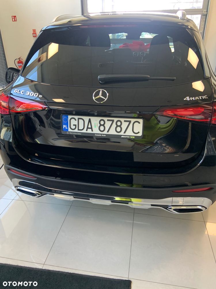 Mercedes-Benz GLC - 24