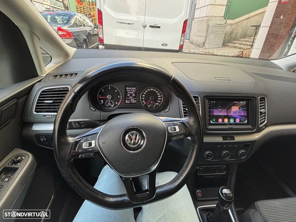 VW Sharan 2.0 TDI 4MOTION Comfortline - 6