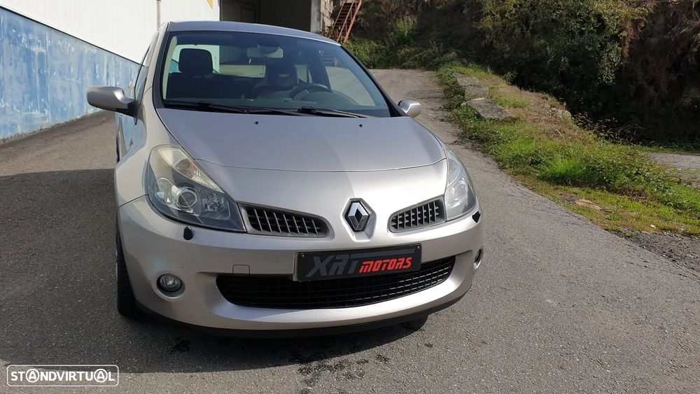 Renault Clio 2.0 16V Sport - 19