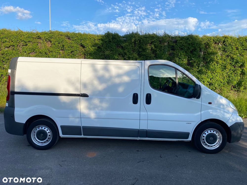Opel Vivaro - 6