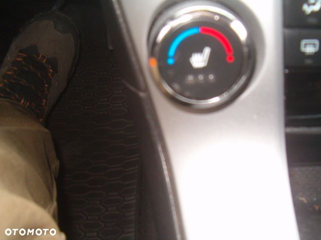 Chevrolet Cruze - 30