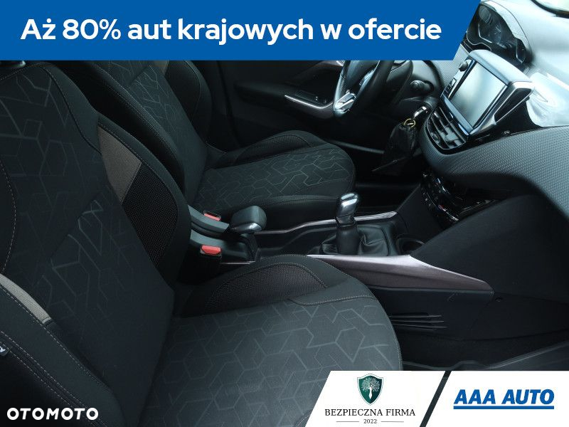 Peugeot 2008 - 10