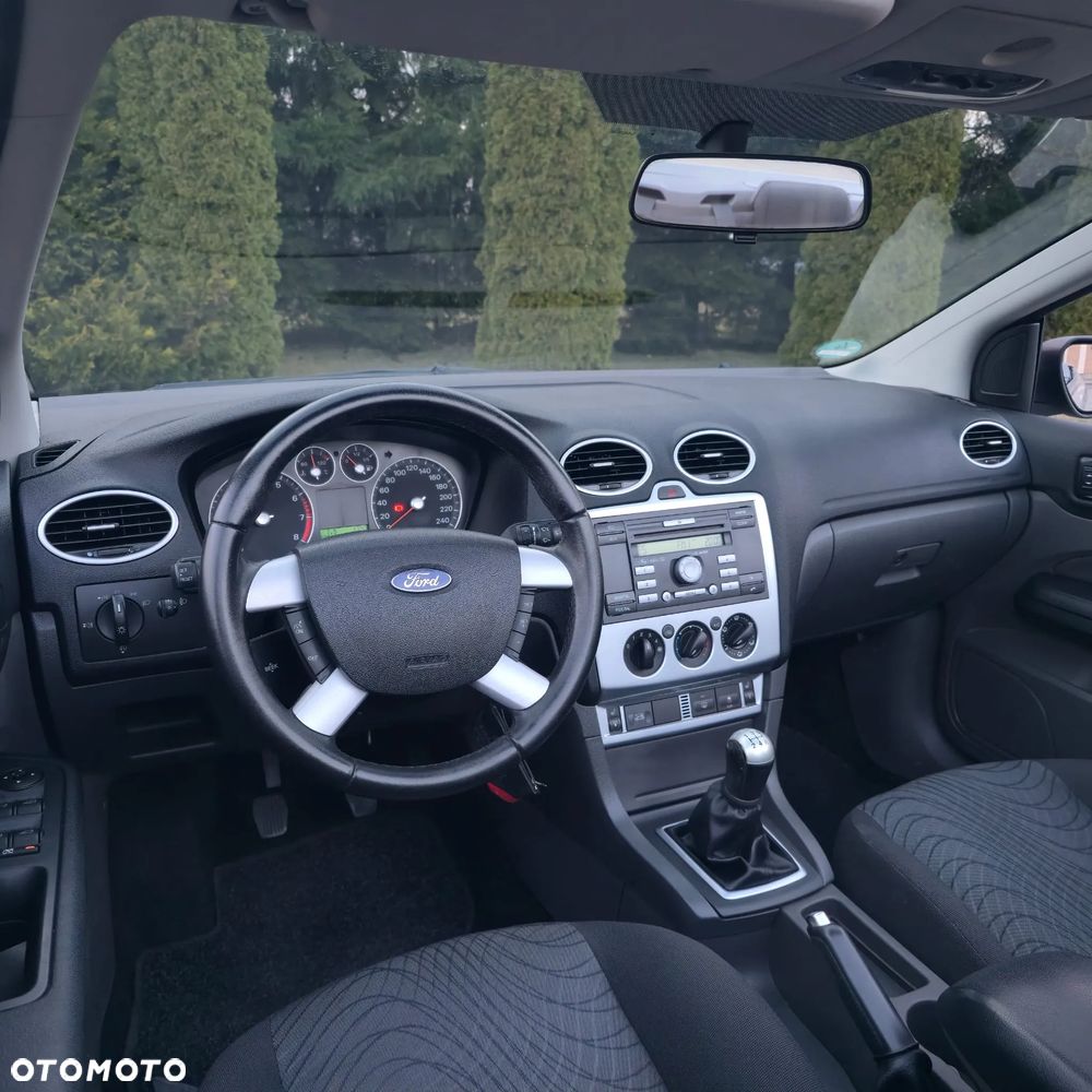 Ford Focus 1.6 16V Fun X - 35