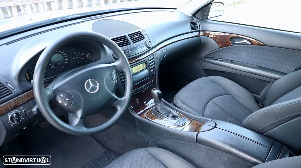 Mercedes-Benz E 200 CDI Auto Classic - 26