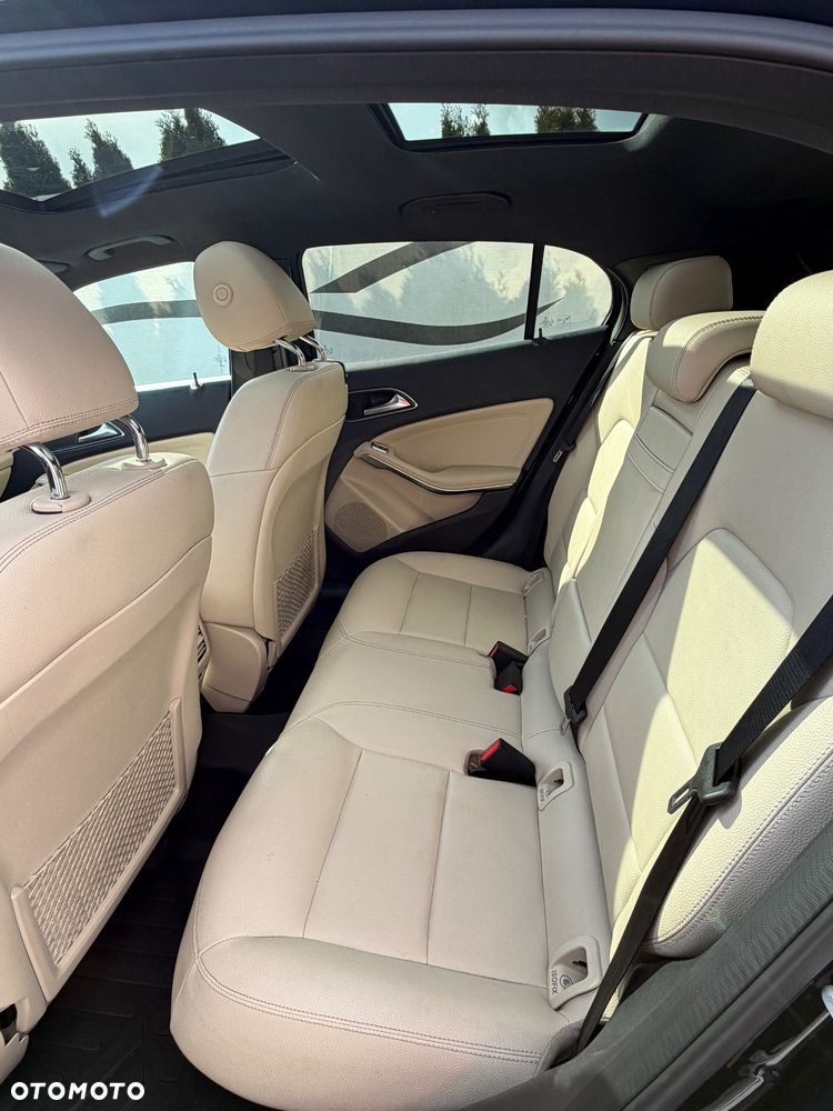 Mercedes-Benz GLA 250 4Matic 7G-DCT Edition 1 - 30