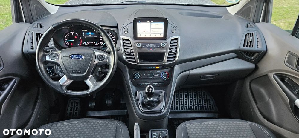 Ford Tourneo Connect Grand - 32