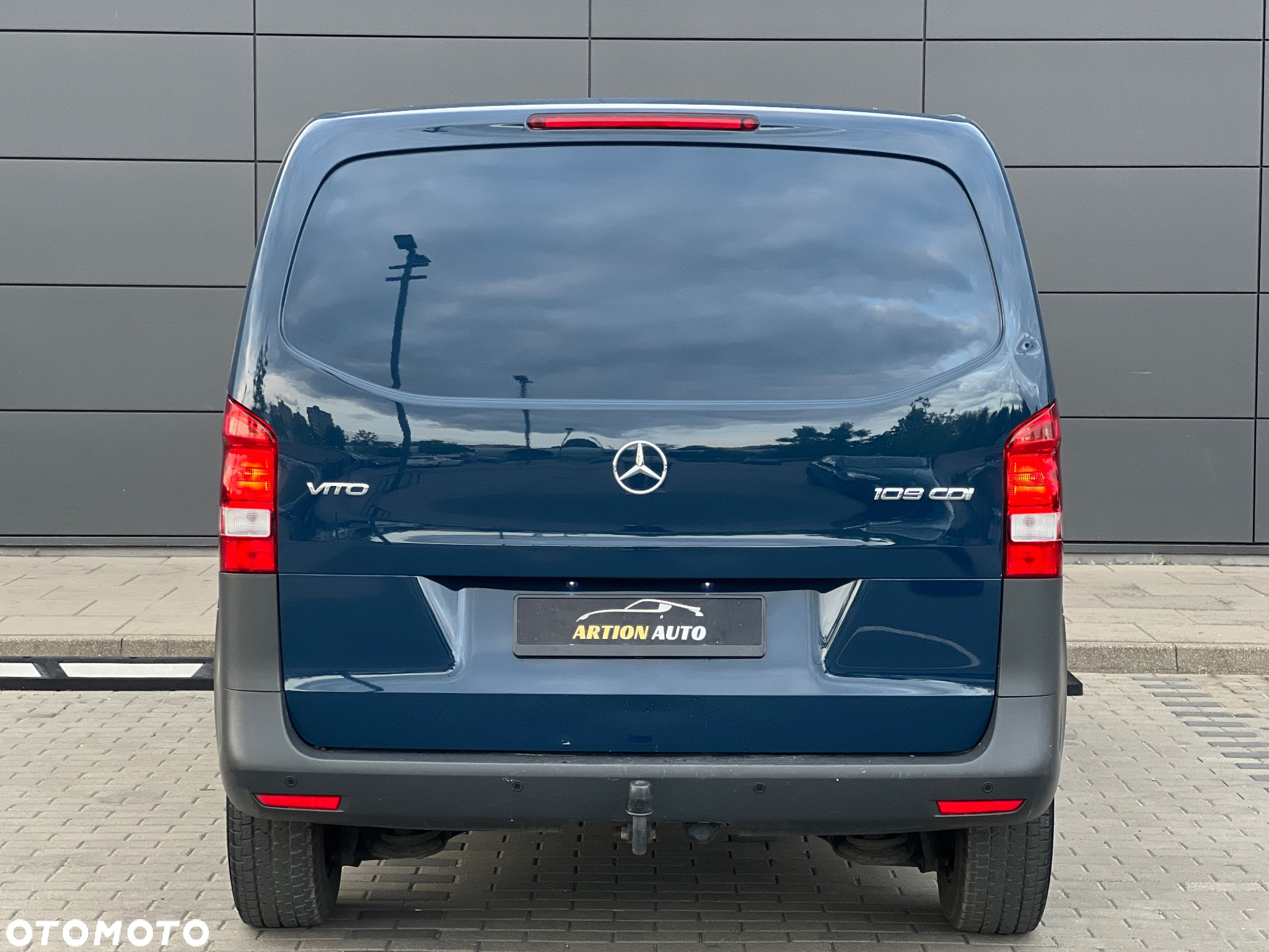 Mercedes-Benz VITO 109 - 5