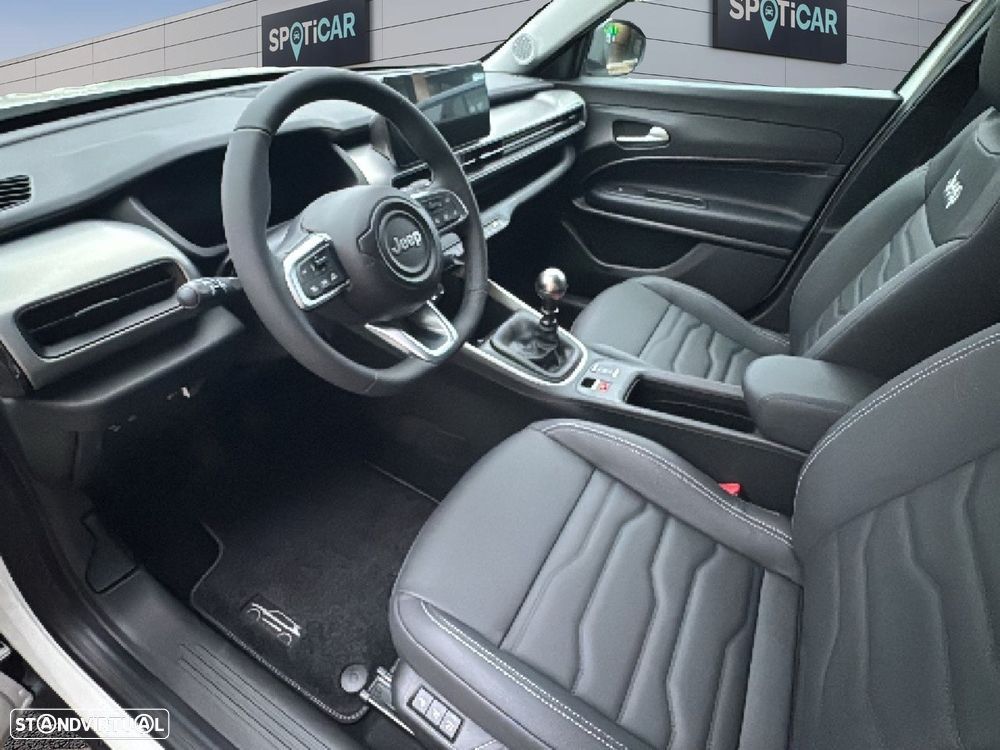 Jeep Avenger 1.2 GSE T3 Altitude - 13