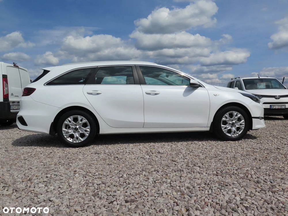 Kia Ceed 1.5 T-GDI M - 8