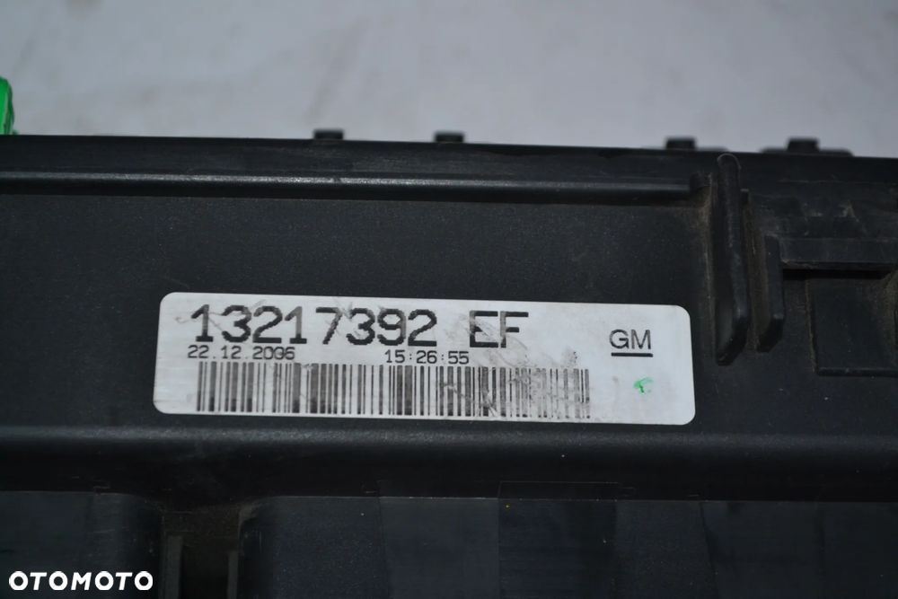 OPEL CORSA D BENZYNA SKRZYNKA BEZPIECZNIKÓW 13217392EF - 3