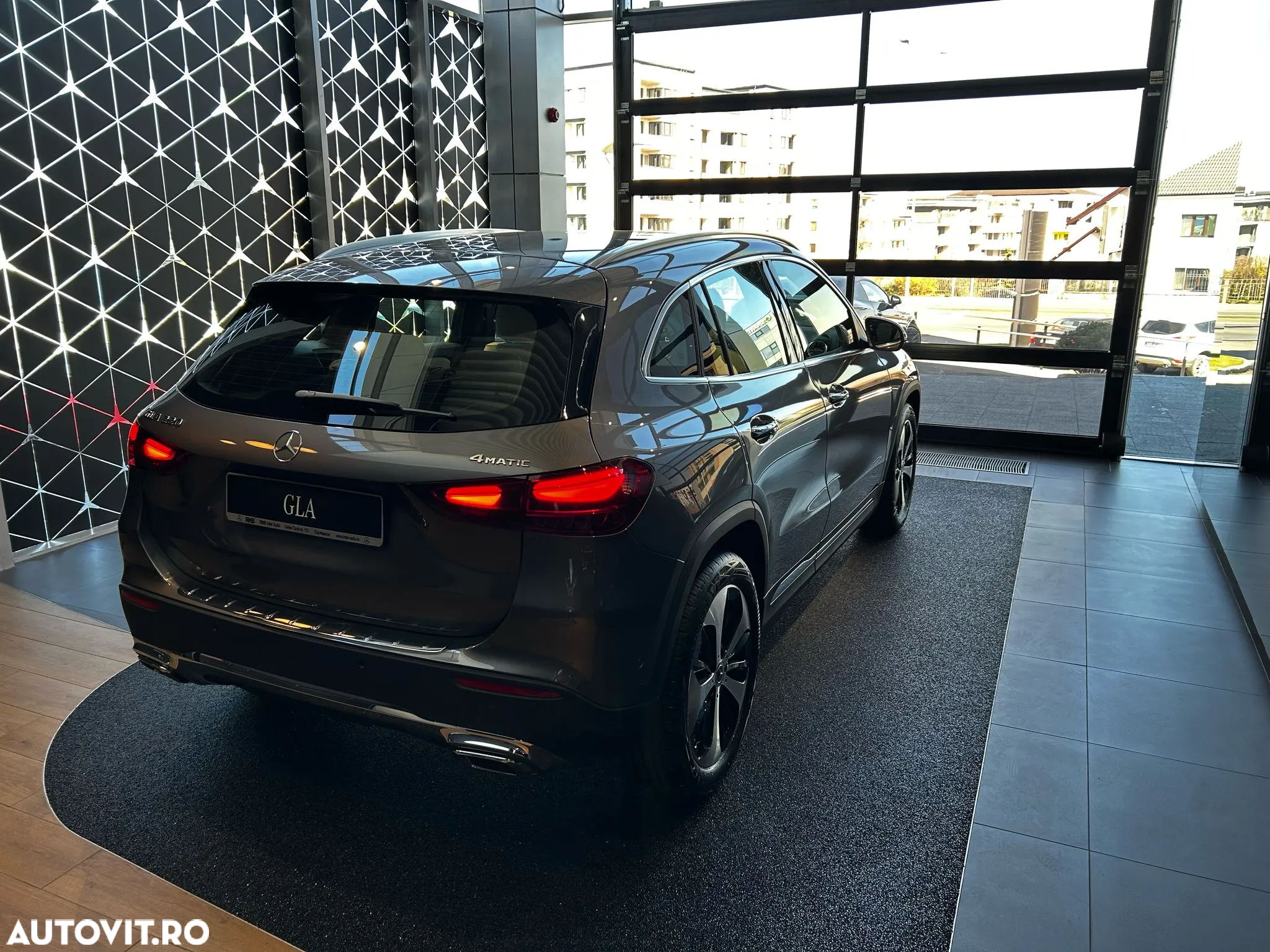 Mercedes-Benz GLA 220 4MATIC MHEV Aut. - 4