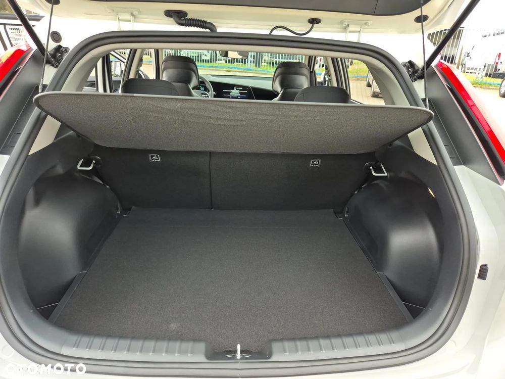 Kia Niro 1.6 GDI Hybrid M - 17