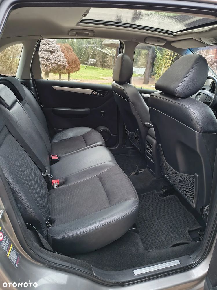 Mercedes-Benz Klasa A 180 CDI Special Edition - 17