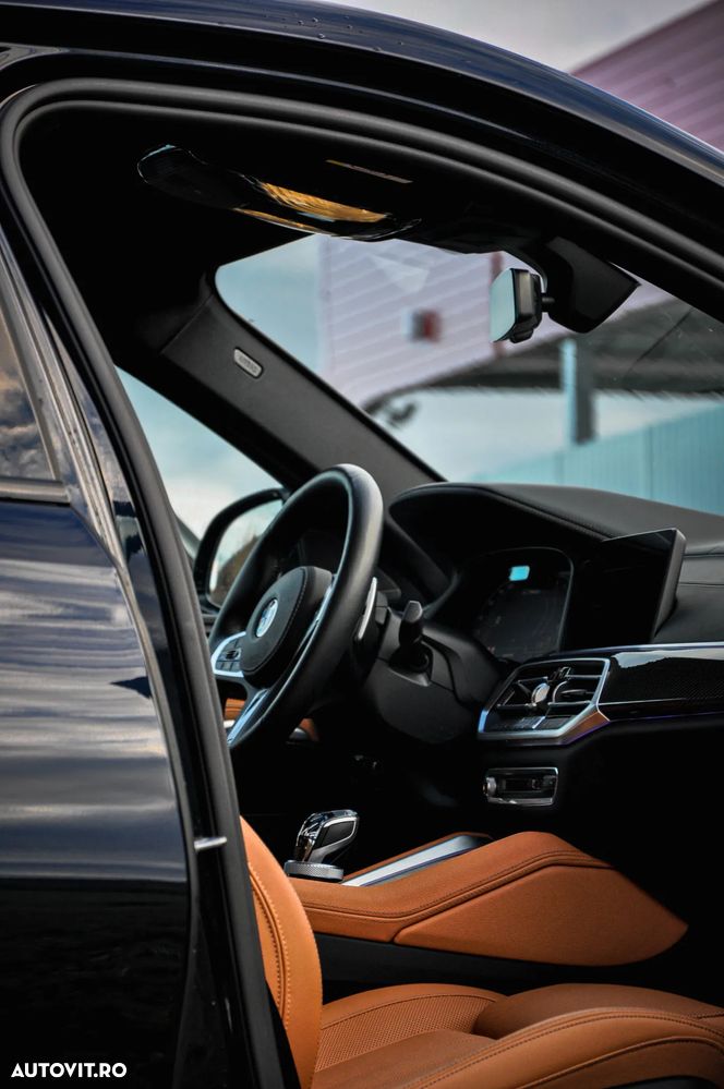 BMW X6 M M50i - 15