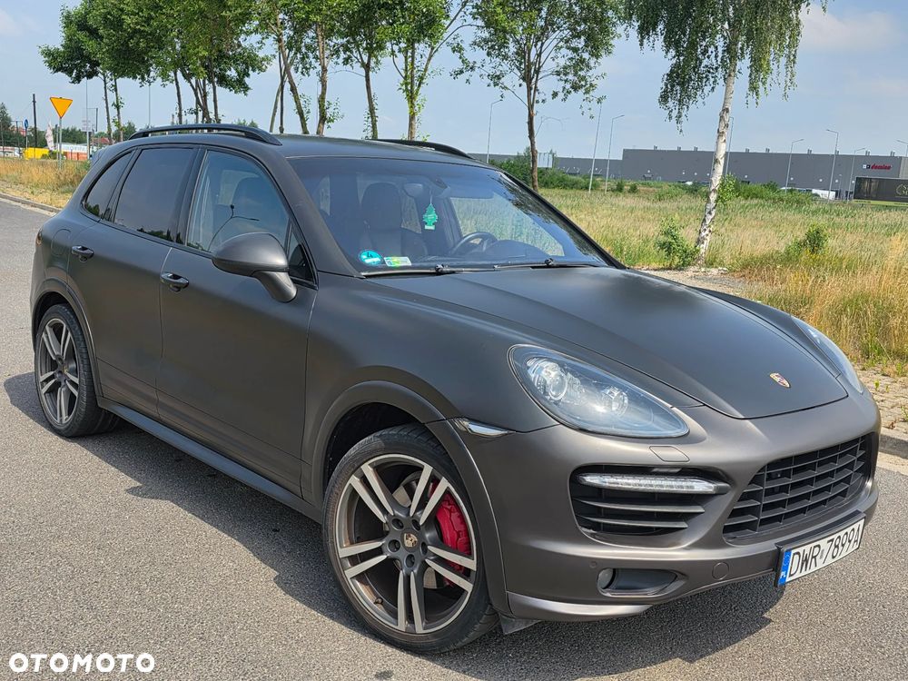 Porsche Cayenne - 4