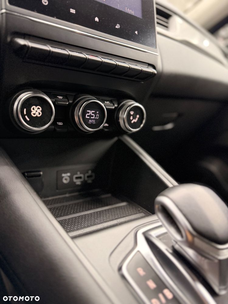 Renault Captur E-TECH 160 INTENS - 31