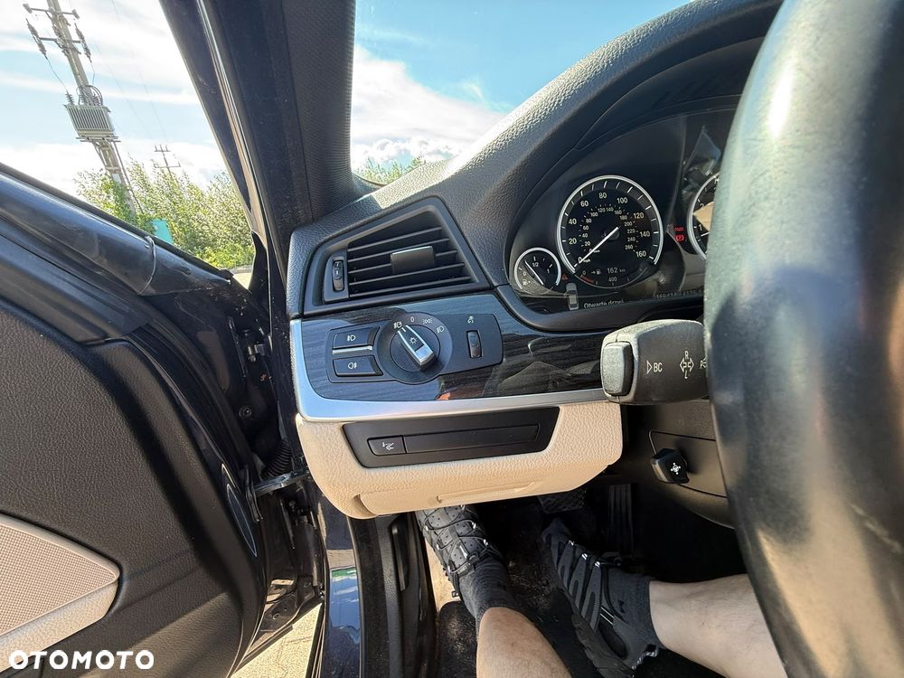 BMW Seria 5 535i - 10