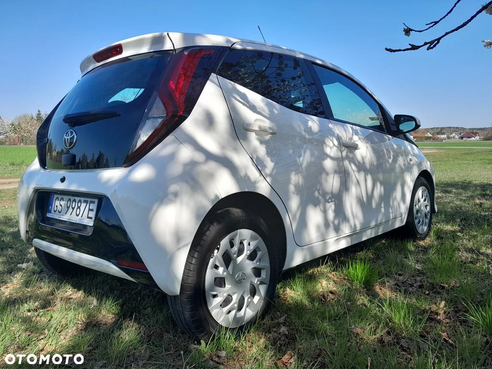 Toyota Aygo x-play - 5