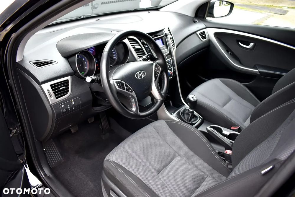 Hyundai i30 1.4 Trend - 18
