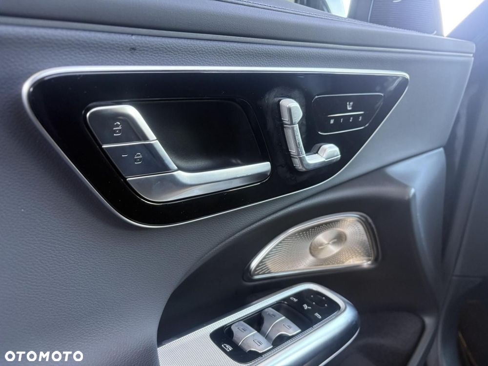 Mercedes-Benz Klasa E - 9