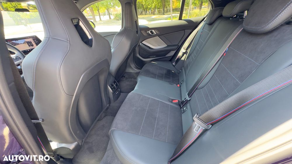 BMW M1 M135 xDrive AT - 37