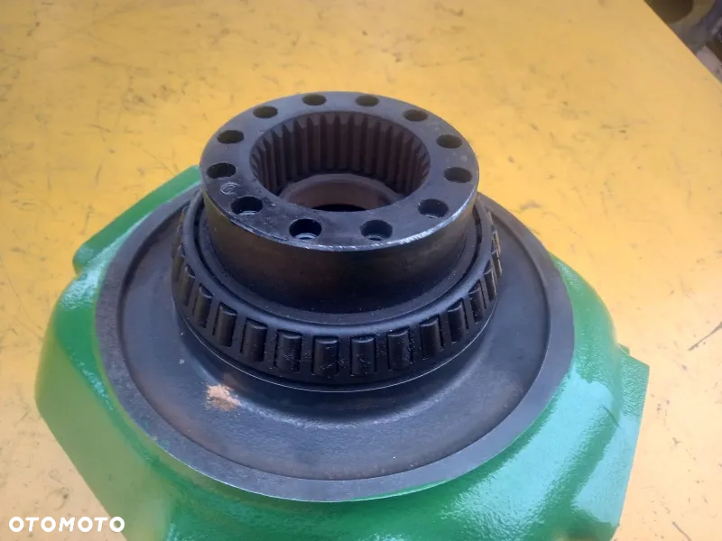Zwrotnica lewa Dana Spicer 730/733 John Deere 6230 Premium - 6