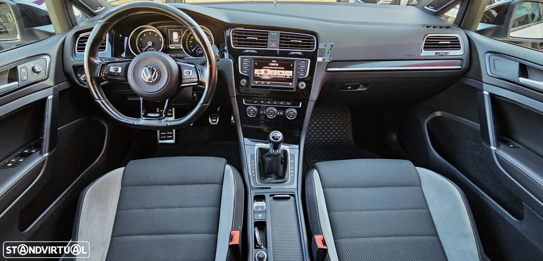VW Golf 2.0 TSi R - 7