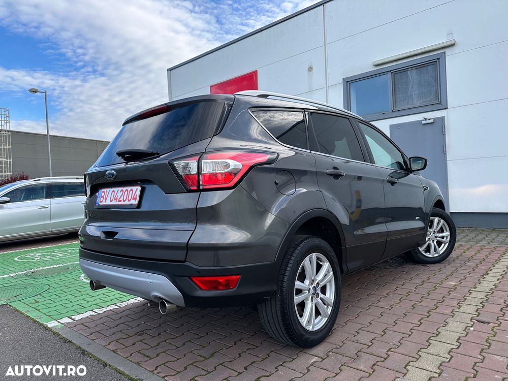 Ford Kuga 2.0 TDCi 4x4 Aut. Business Edition - 4