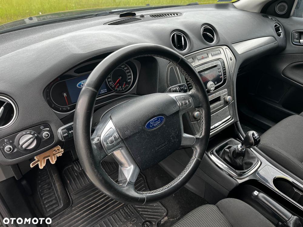 Ford Mondeo 2.0 TDCi Titanium - 12