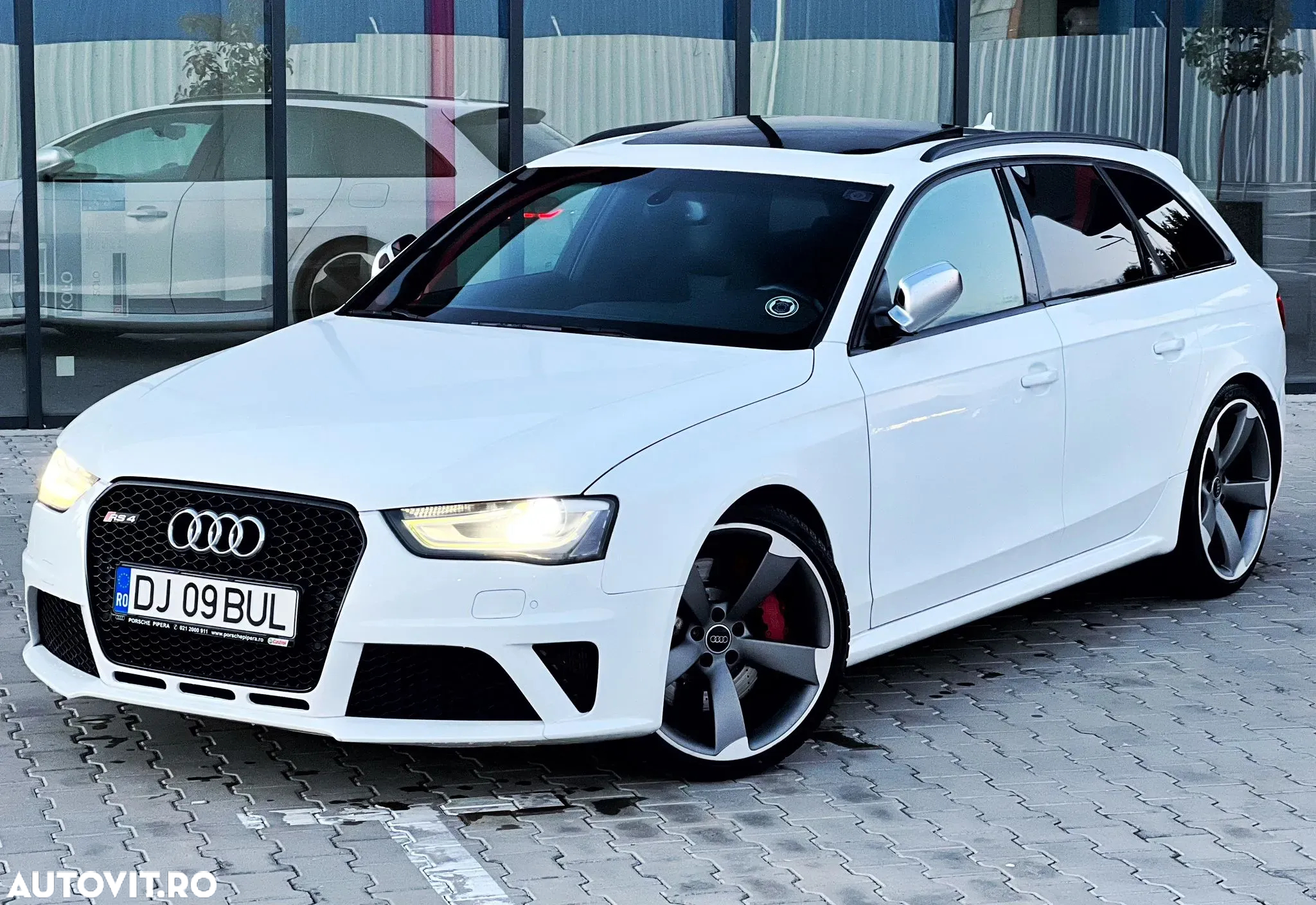 Audi RS4 Avant 4.2 FSI quattro Stronic - 2