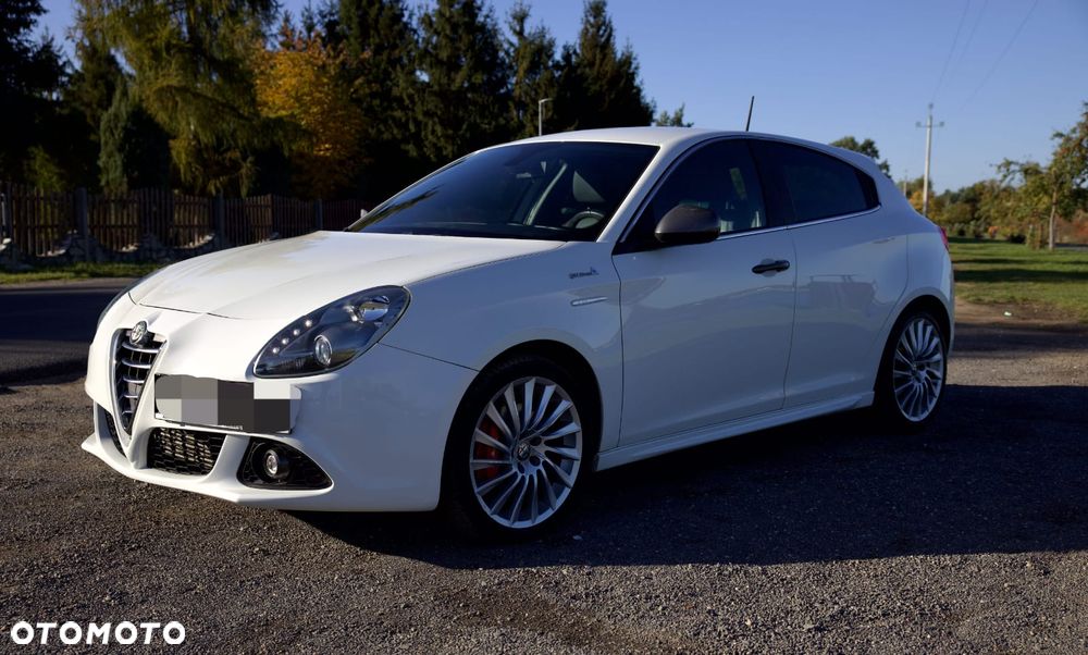 Alfa Romeo Giulietta 2015 photo 4