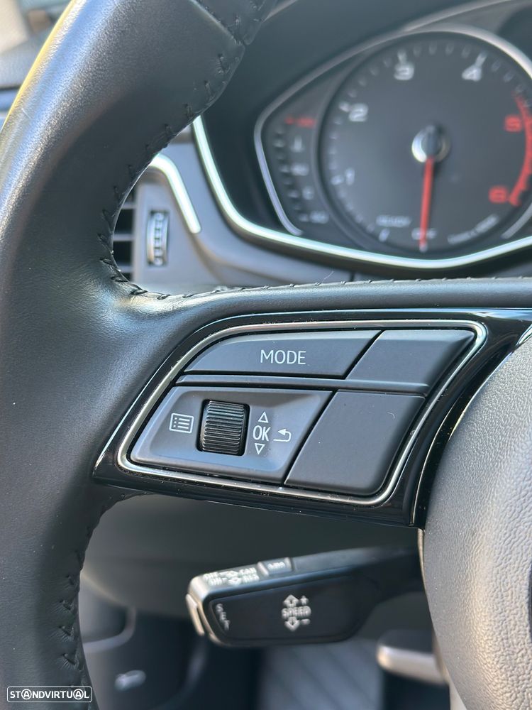 Audi A4 30 TDI Advanced S tronic - 24