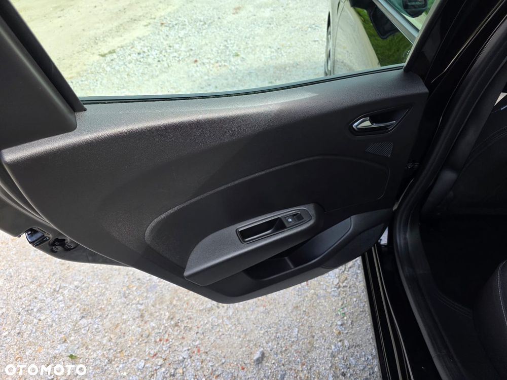 Renault Clio - 17