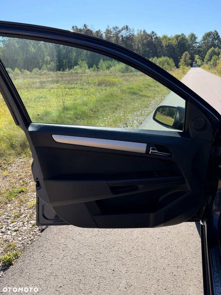 Opel Astra 1.7 CDTI DPF Exklusiv - 24