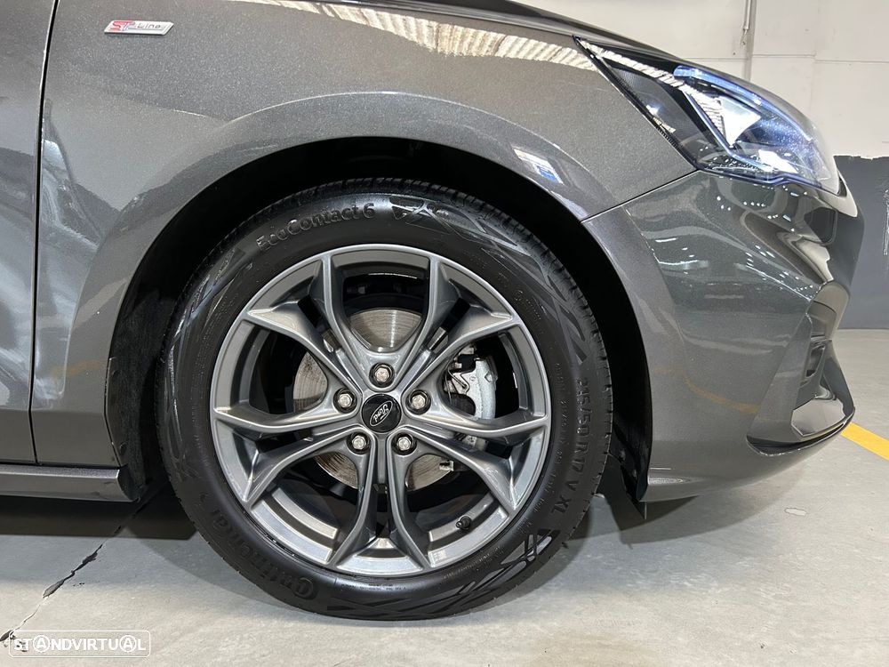 Ford Focus 1.0 EcoBoost MHEV ST-Line - 11