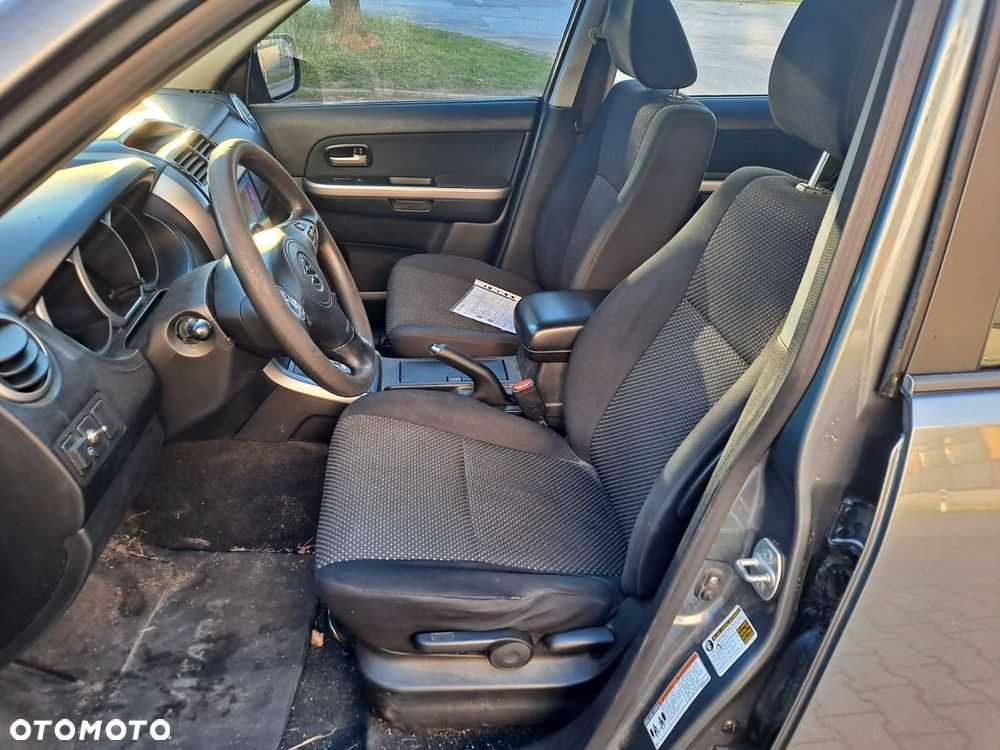 Suzuki Grand Vitara 2.7 V6 - 11
