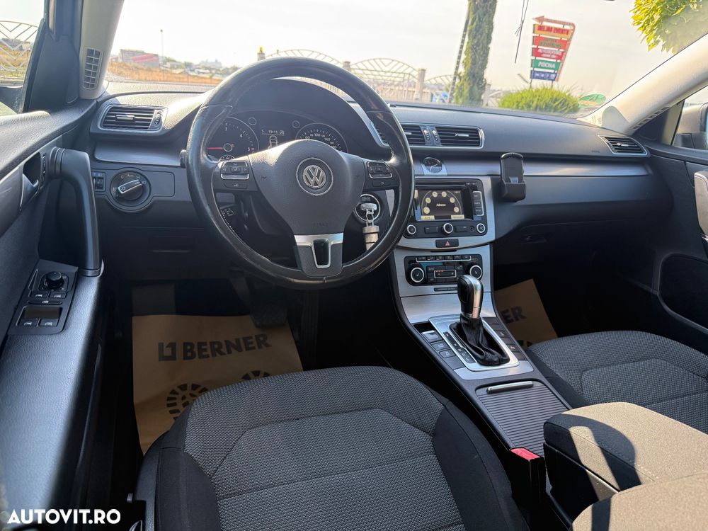 Volkswagen Passat Variant 2.0 TDI DSG BlueMotion Technology Exclusive - 3