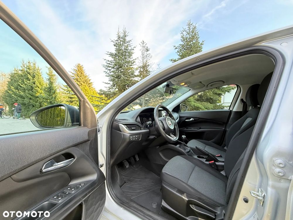 Fiat Tipo 1.4 T-Jet 16v Easy - 14