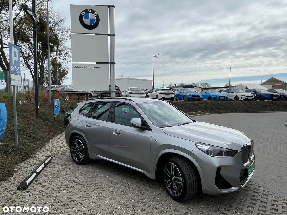 BMW iX1 xDrive30 - 8