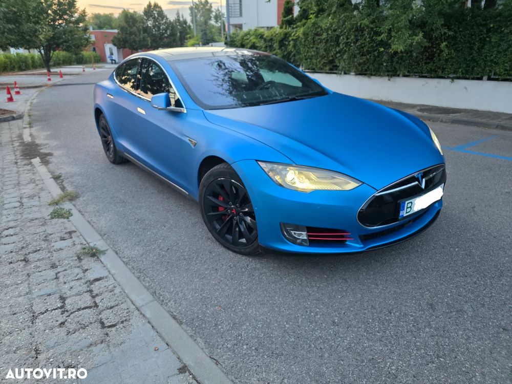Tesla Model S 90D Allradantrieb Performance - 9
