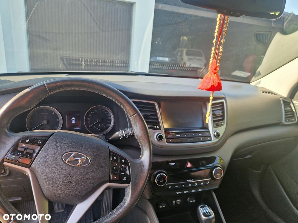 Hyundai Tucson 1.7 CRDI BlueDrive Comfort 2WD - 9