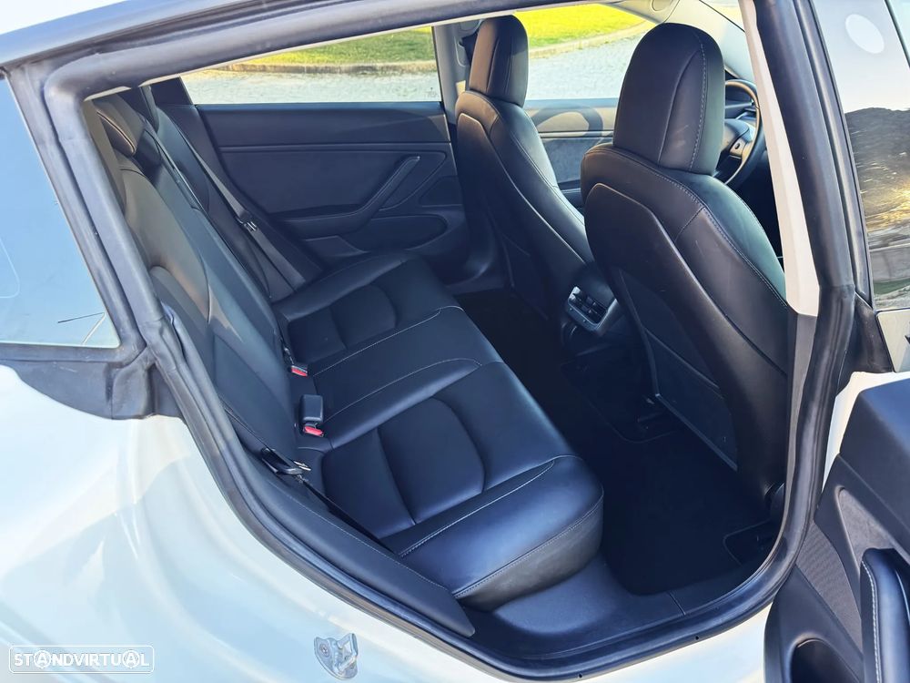 Tesla Model 3 Standard Range Plus RWD - 18