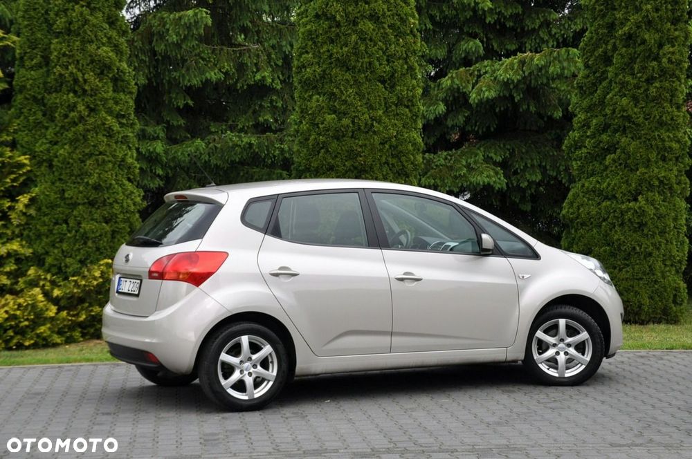 Kia Venga - 5