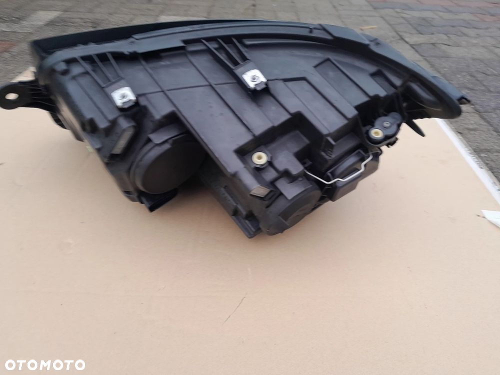 Vw T6 lampa prawa przod - 2